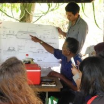 สำรวจข้อมูลความรู้กระบวนการผลิตก๊าซชีวภาพจากภูมิปัญญาท้องถิ่นในพื้นที่ จ.ระนอง   วันที่  		26 สิงหาคม 2556 ณ มงคลฟาร์ม ตำบลเชี่ยวเหลียง อำเภอกะเปอร์ จังหวัดระนอง